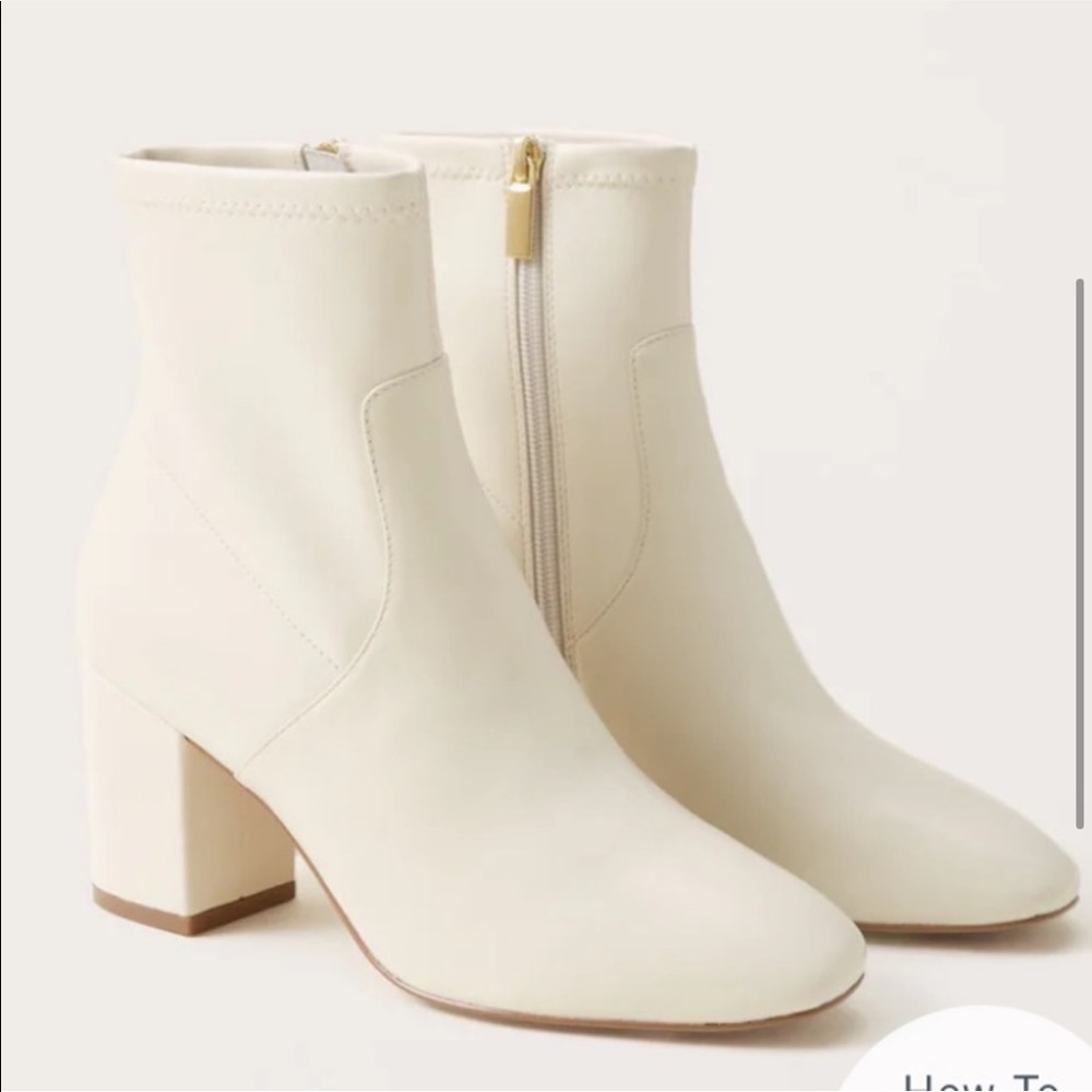 Abercrombie Vivianne Leather Ankle Boots in Ecru